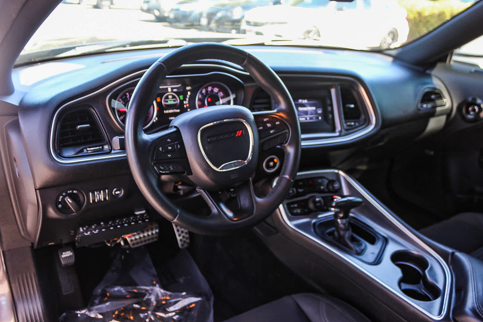 Thumbnail: 2015 Dodge Challenger - 12