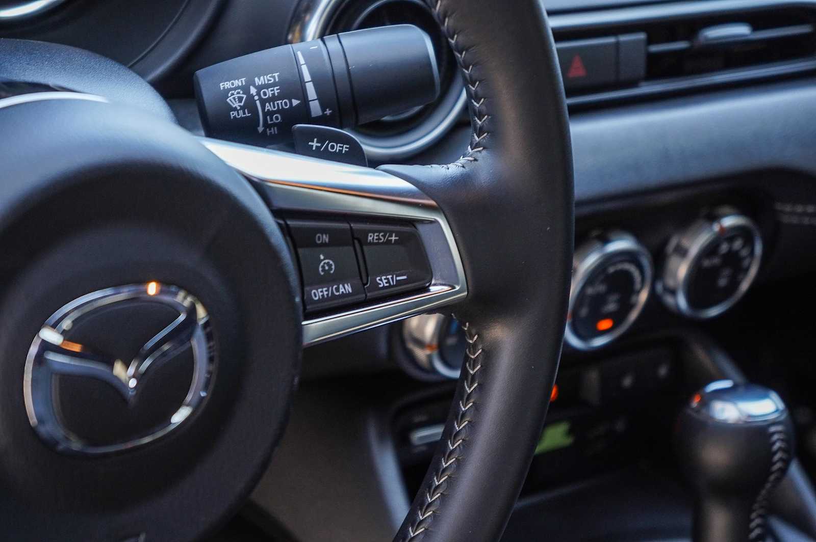 2022 Mazda MX-5 Miata Grand Touring 17