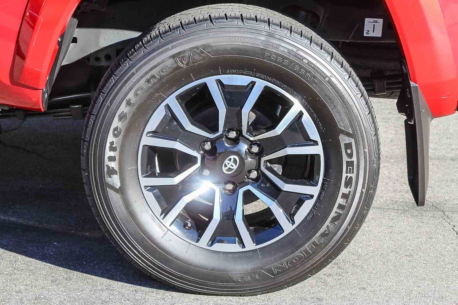 Thumbnail: 2022 Toyota Tacoma - 11