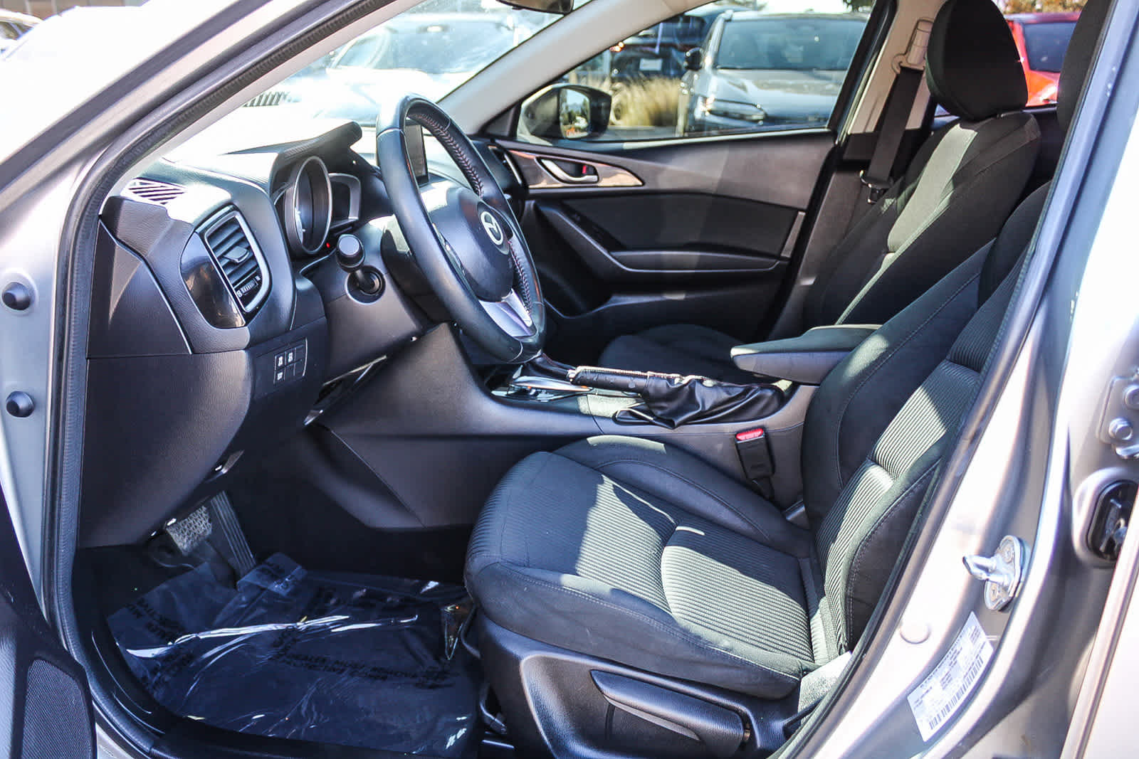 Thumbnail: 2015 Mazda Mazda3 - 13