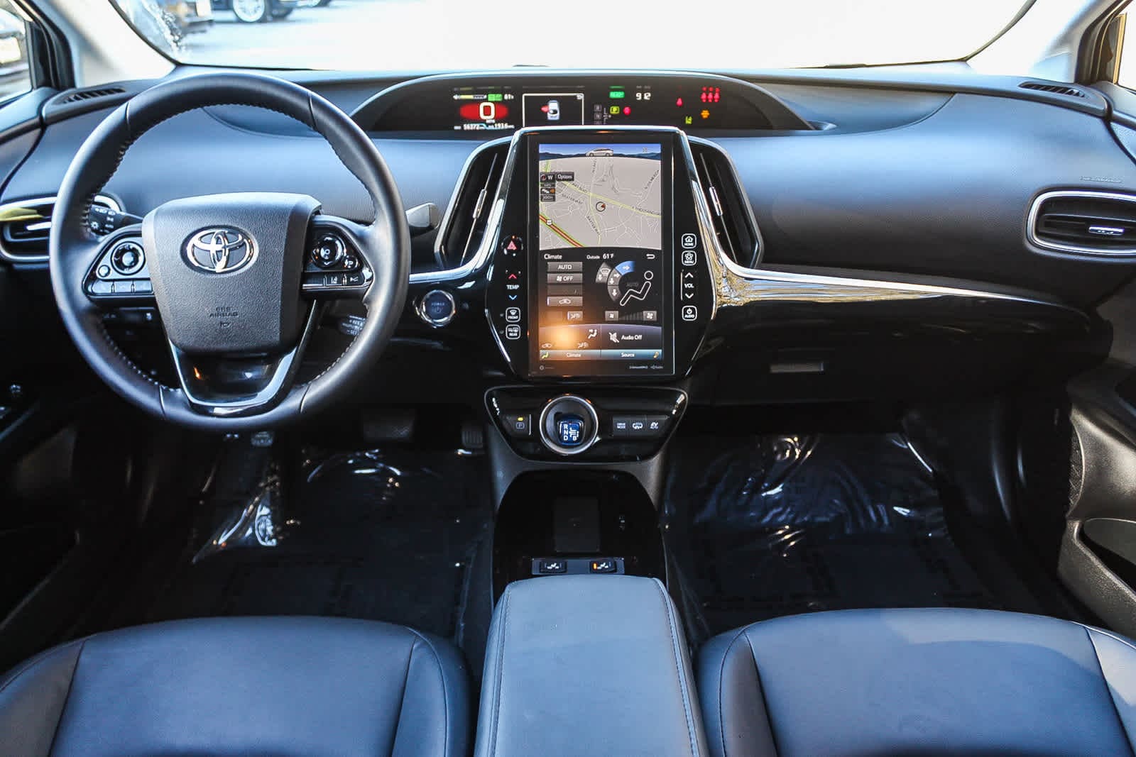 Thumbnail: 2022 Toyota Prius Prime - 12