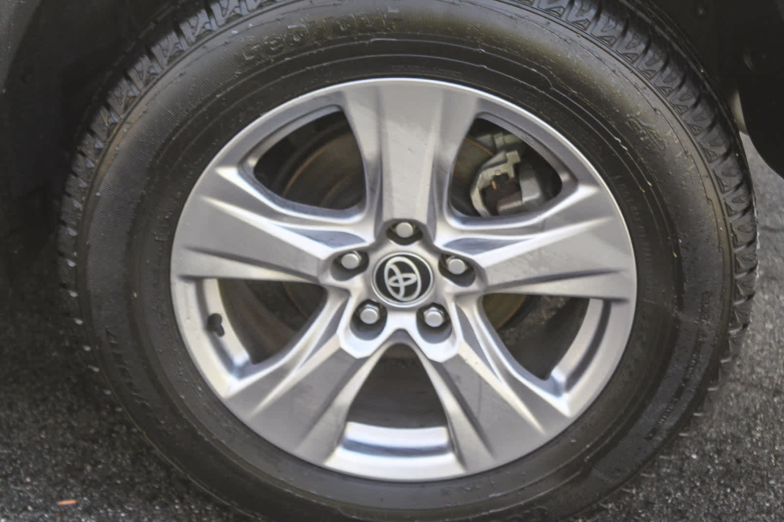 Thumbnail: 2023 Toyota RAV4 - 11