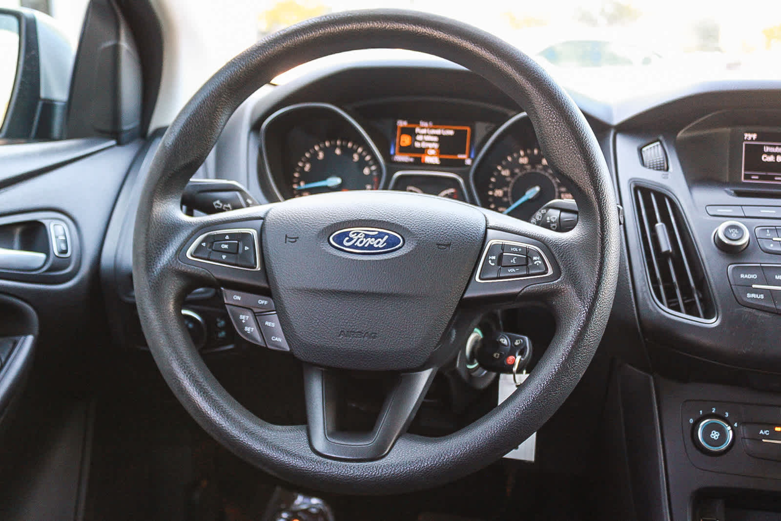 Thumbnail: 2017 Ford Focus - 14