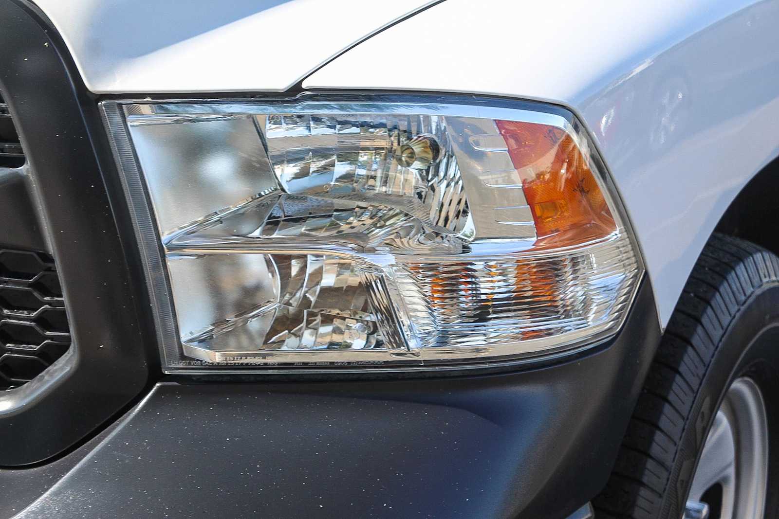 Thumbnail: 2022 RAM 1500 Classic - 8