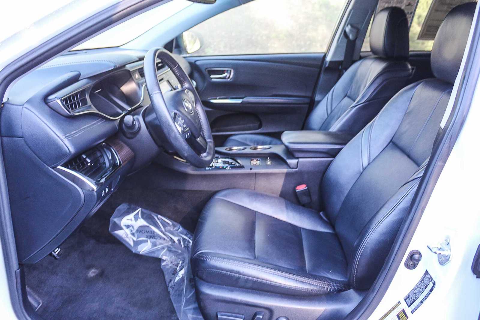 Thumbnail: 2015 Toyota Avalon - 17