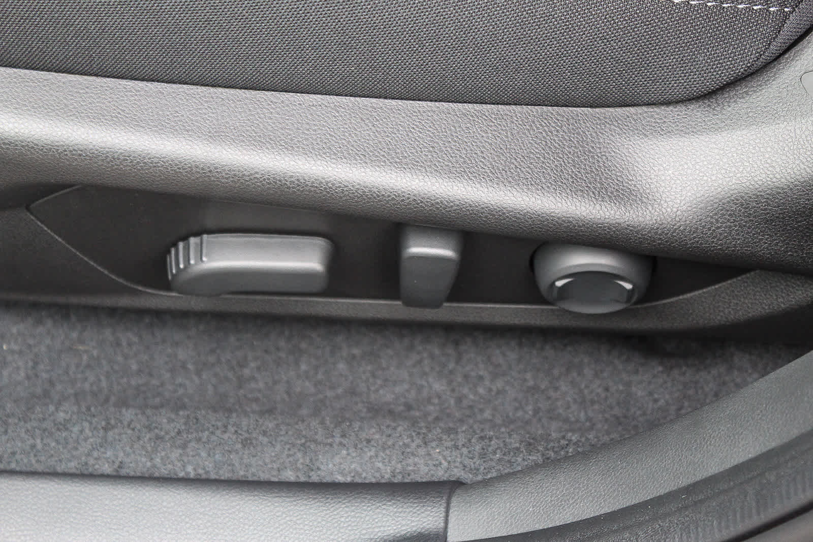 Thumbnail: 2025 Subaru Impreza - 21