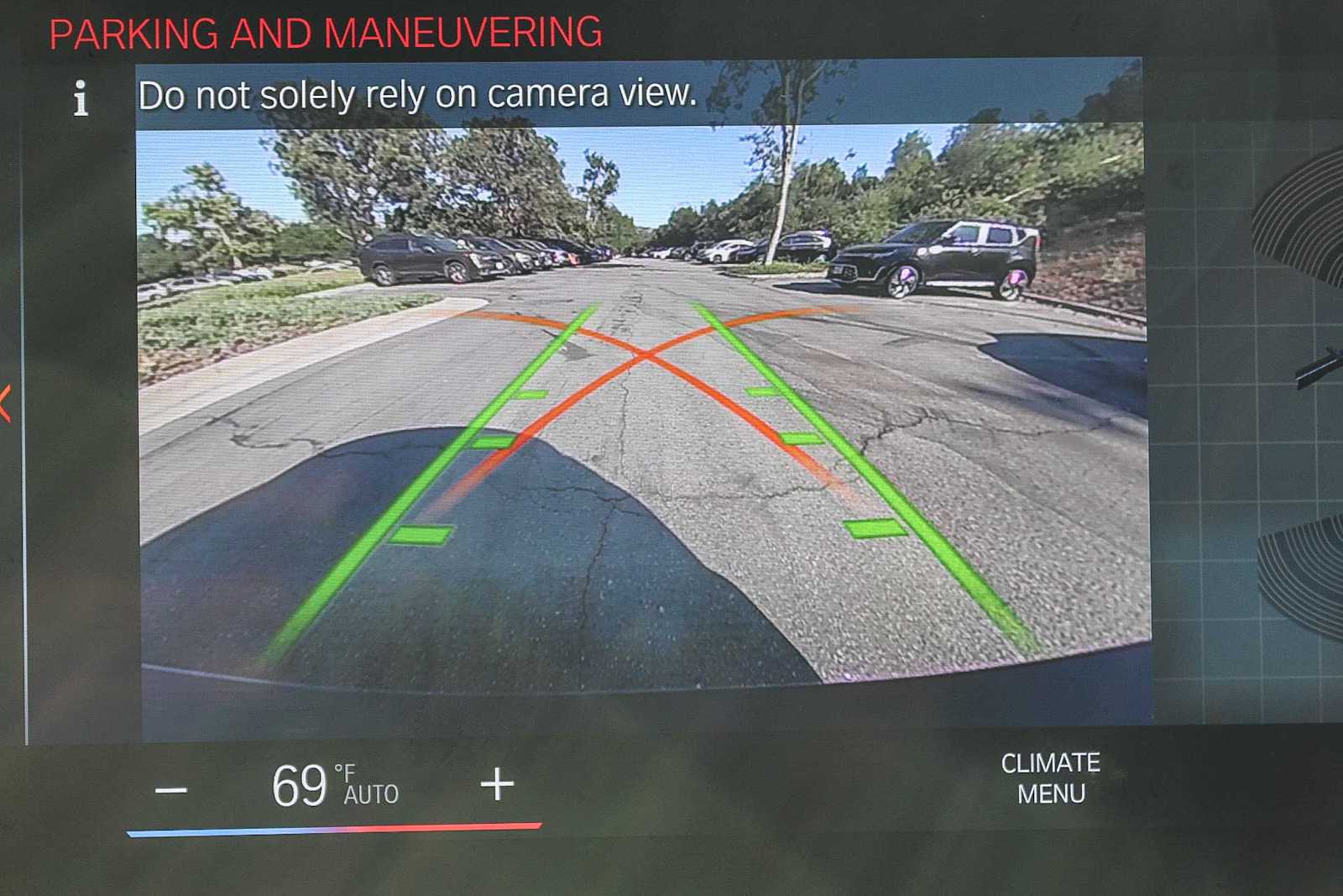 Thumbnail: 2023 BMW i4 - 21