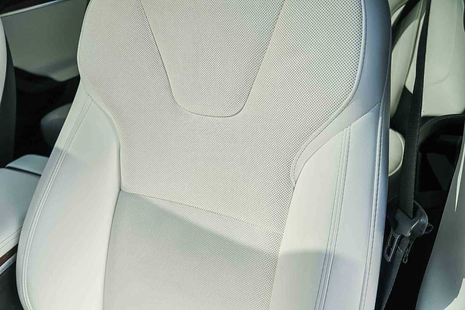 Thumbnail: 2024 Tesla Model S - 28