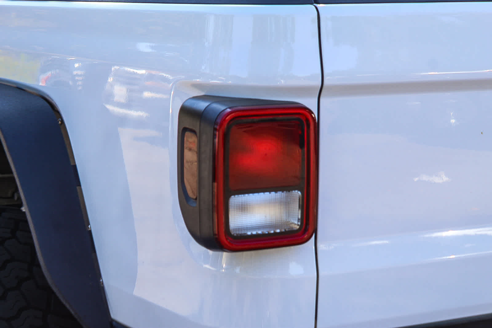 Thumbnail: 2020 Jeep Gladiator - 4