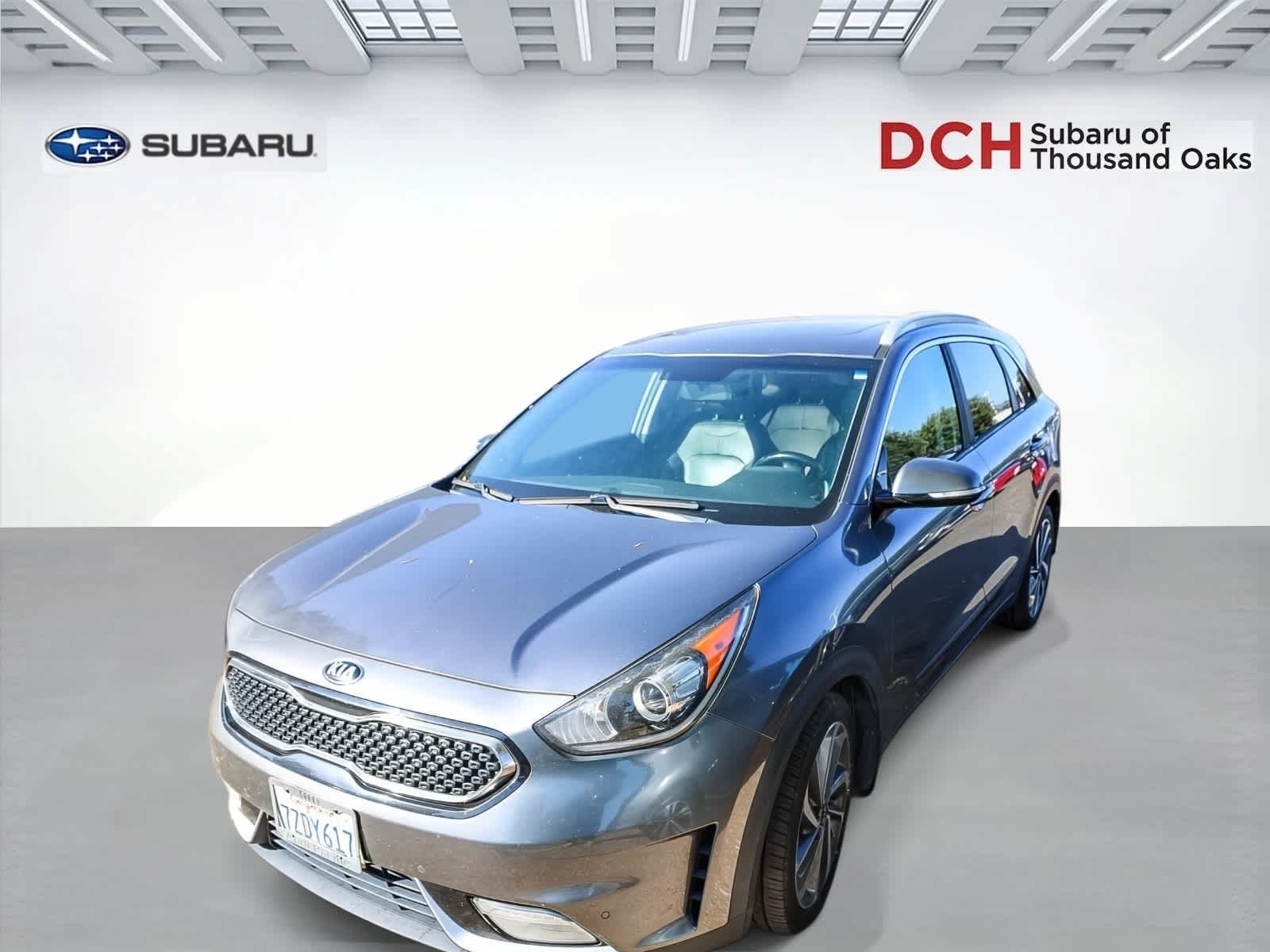 2017 Kia Niro Touring -
                  Westlake Village, CA