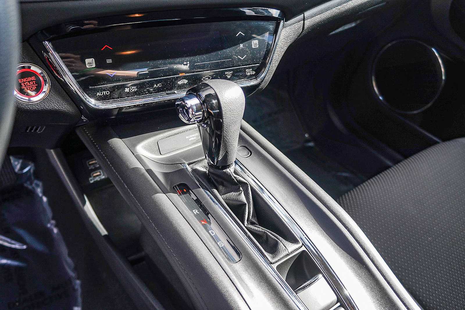 Thumbnail: 2019 Honda HR-V - 22