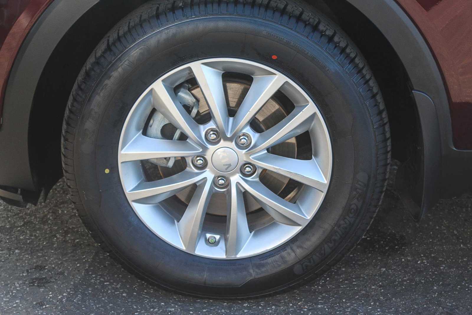 Thumbnail: 2016 Kia Sorento - 10