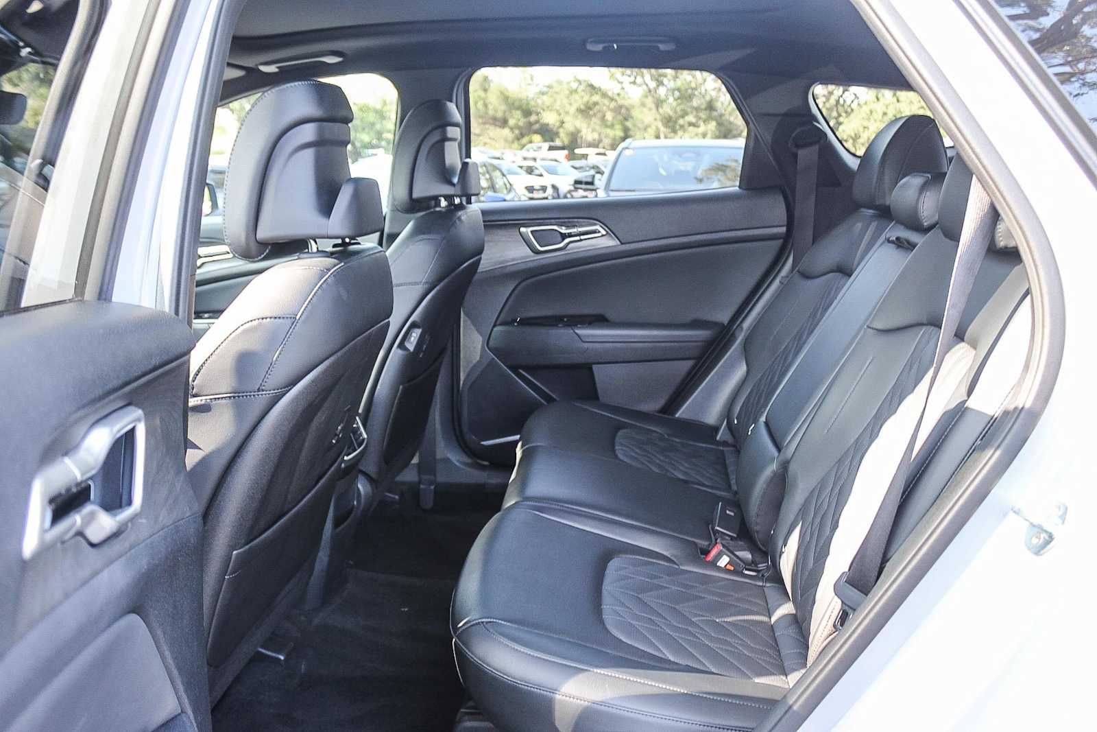 Thumbnail: 2023 Kia Sportage - 17