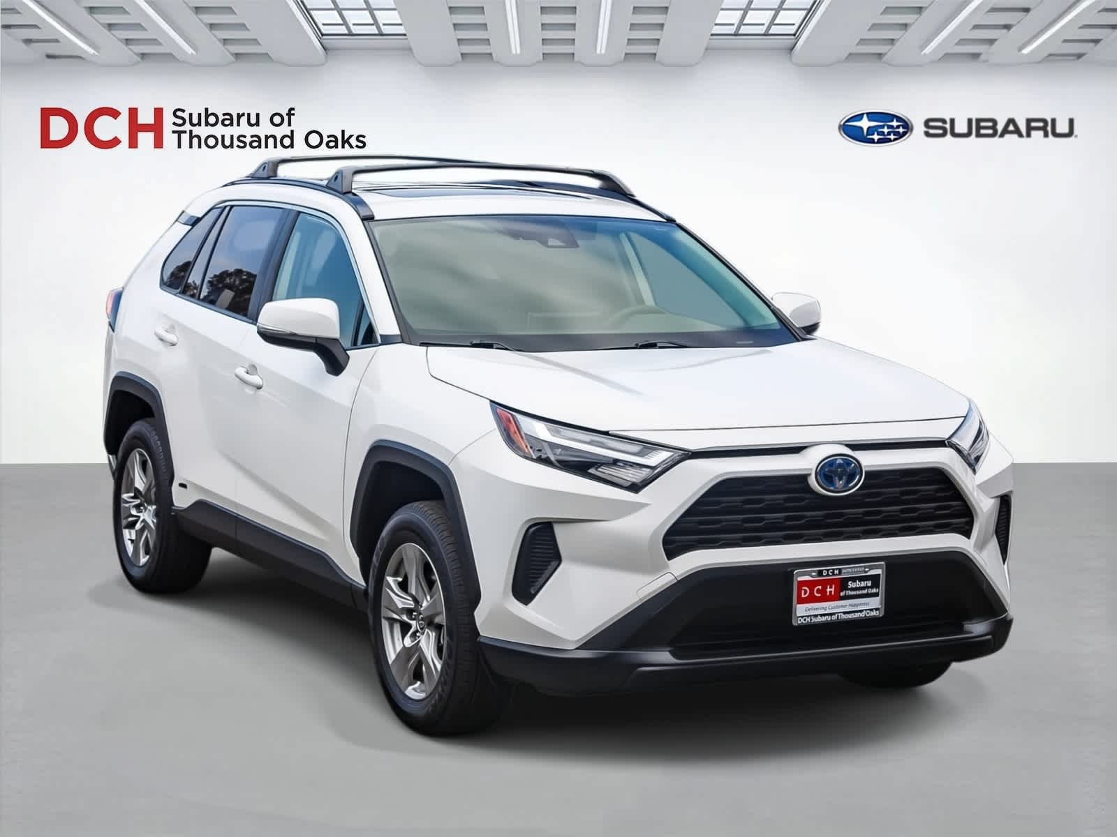 2023 Toyota RAV4 XLE 3