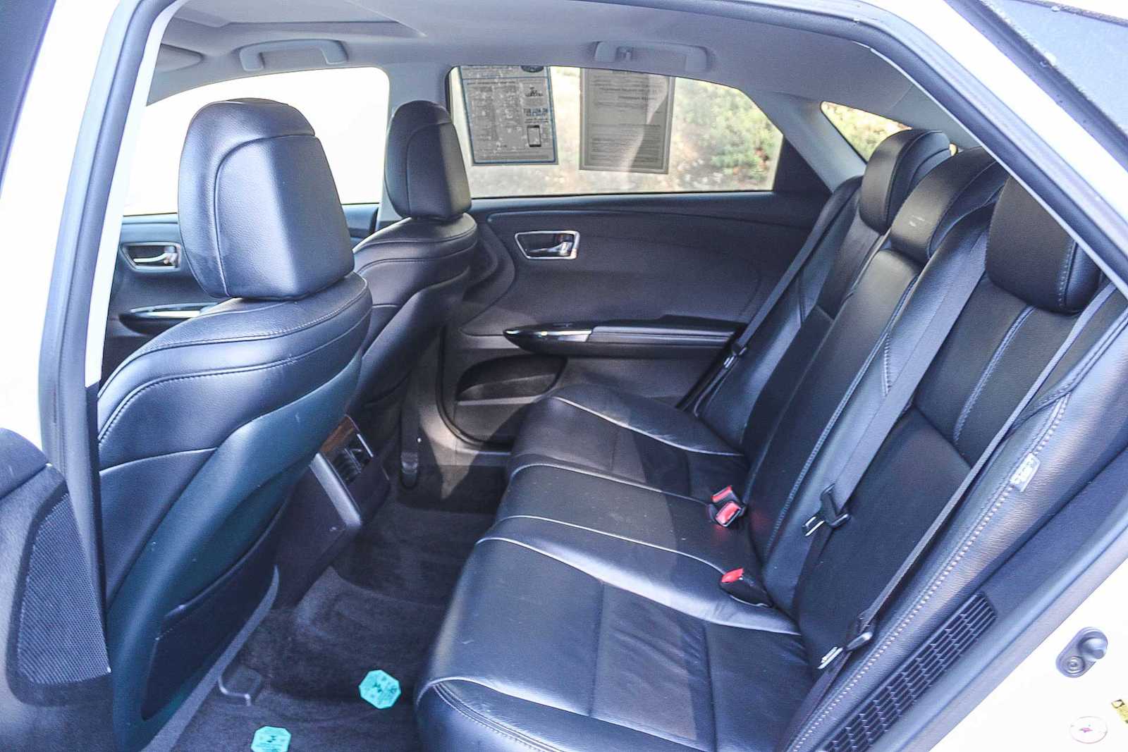 Thumbnail: 2015 Toyota Avalon - 18