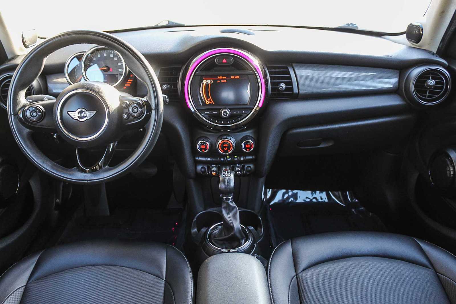 Thumbnail: 2016 MINI Cooper Hardtop - 10