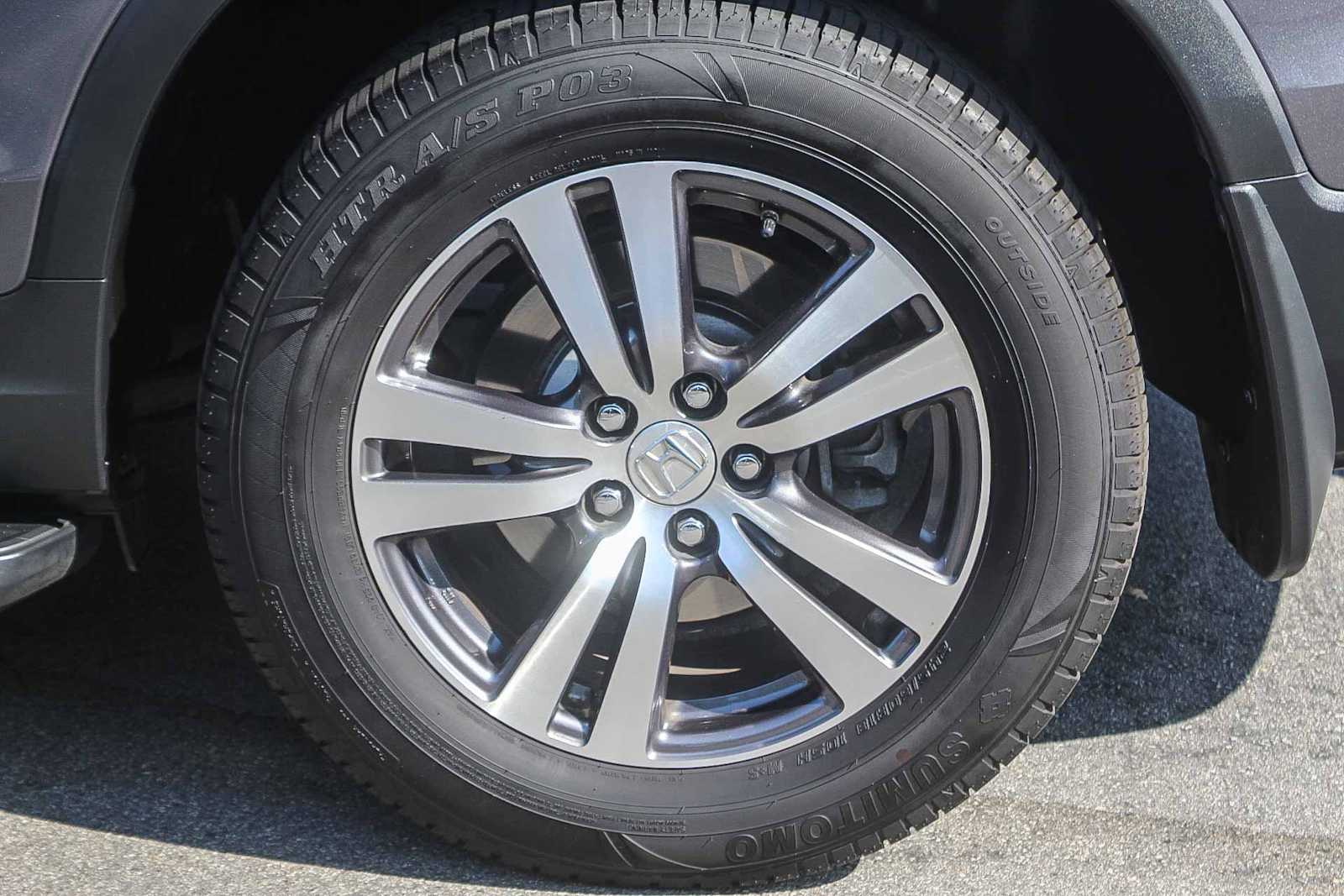 Thumbnail: 2016 Honda Pilot - 11