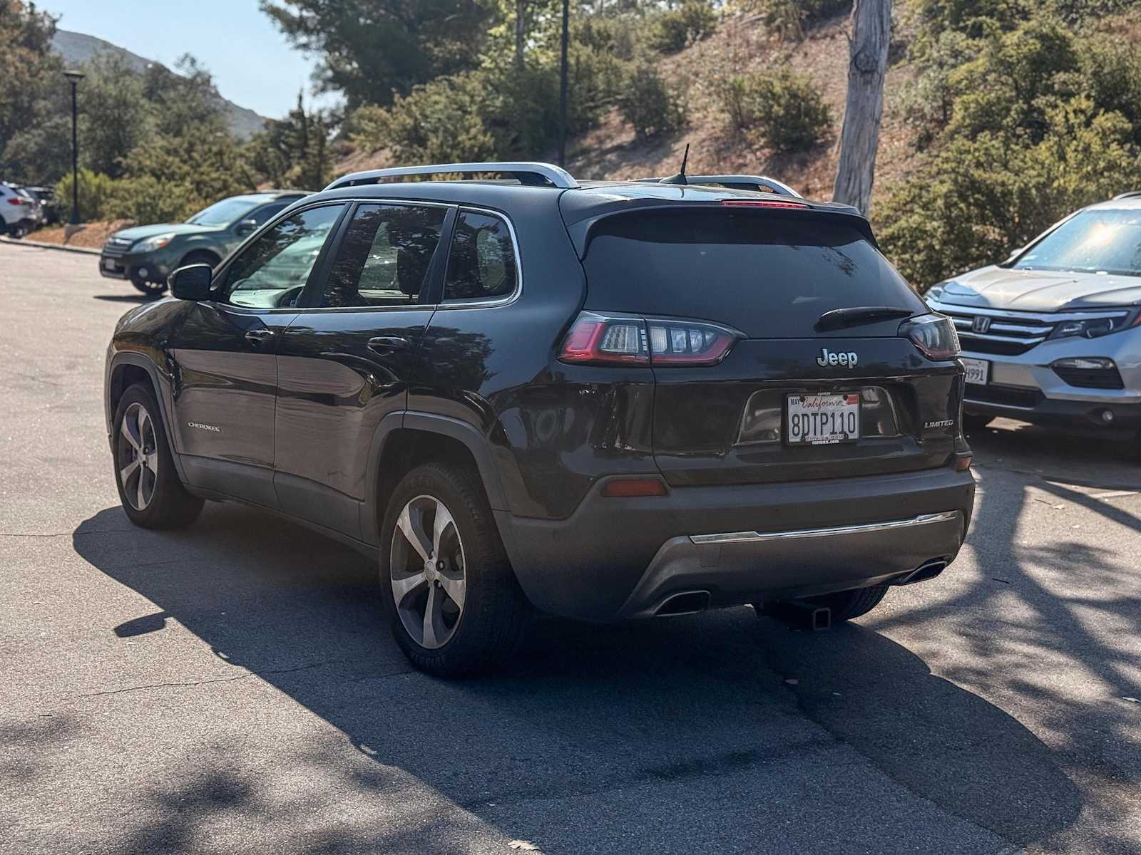 Thumbnail: 2019 Jeep Cherokee - 6