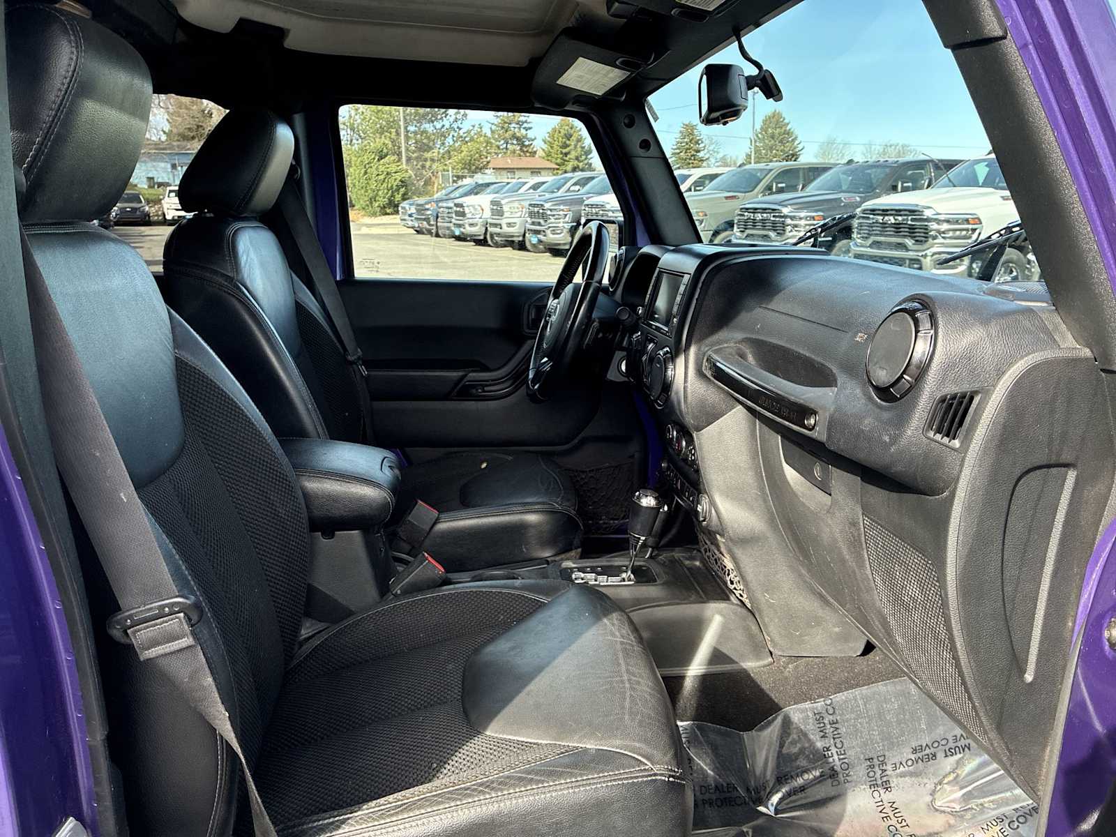 Thumbnail: 2017 Jeep Wrangler - 24