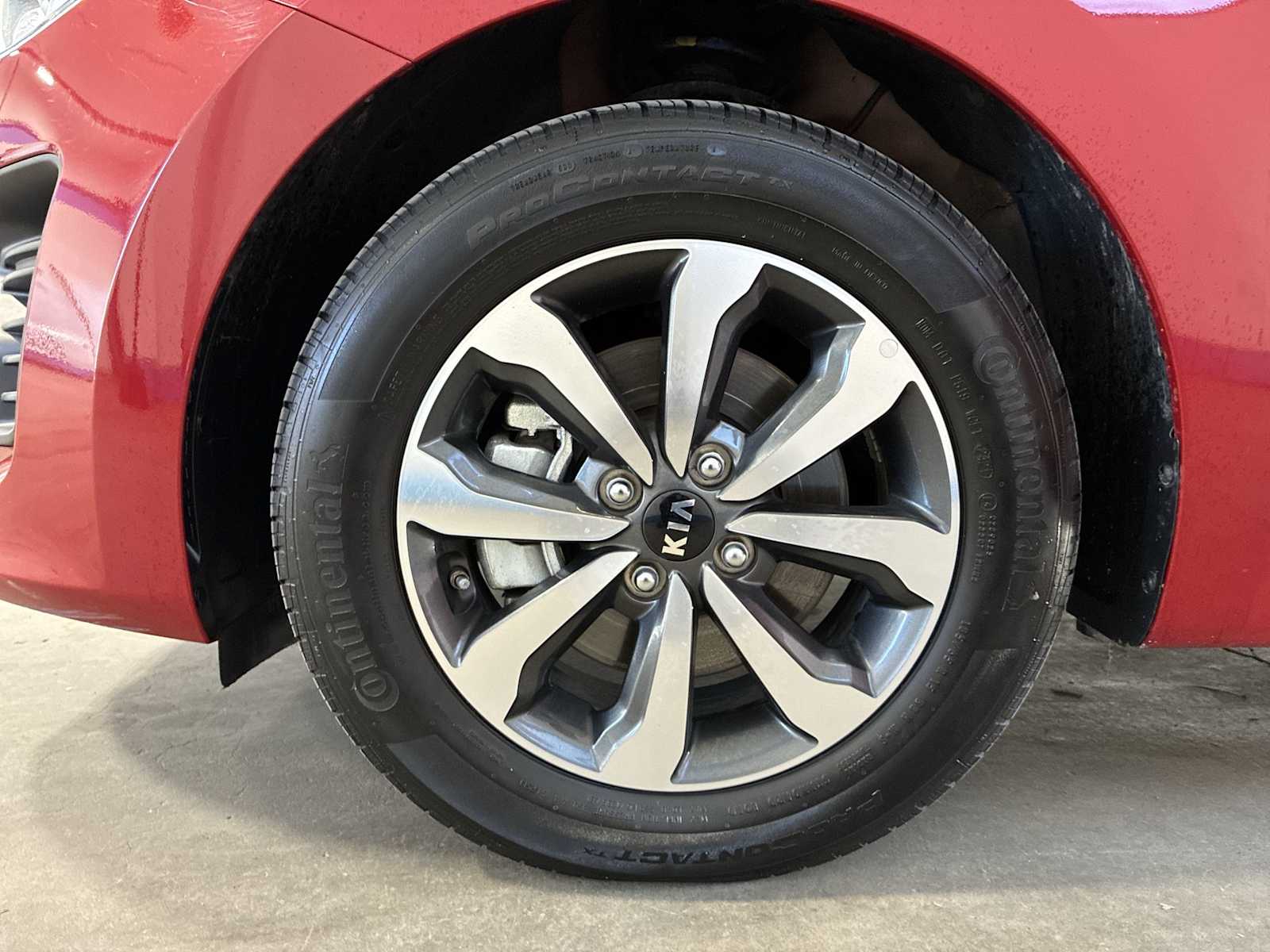 Thumbnail: 2021 Kia Rio - 18