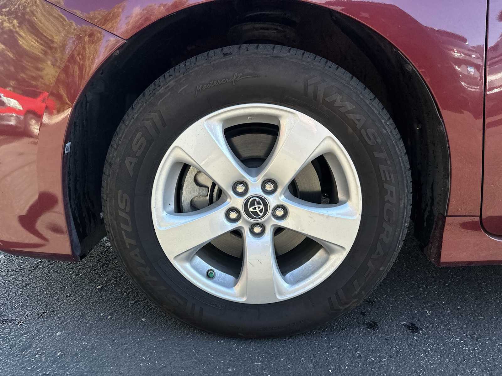 Thumbnail: 2020 Toyota Sienna - 17