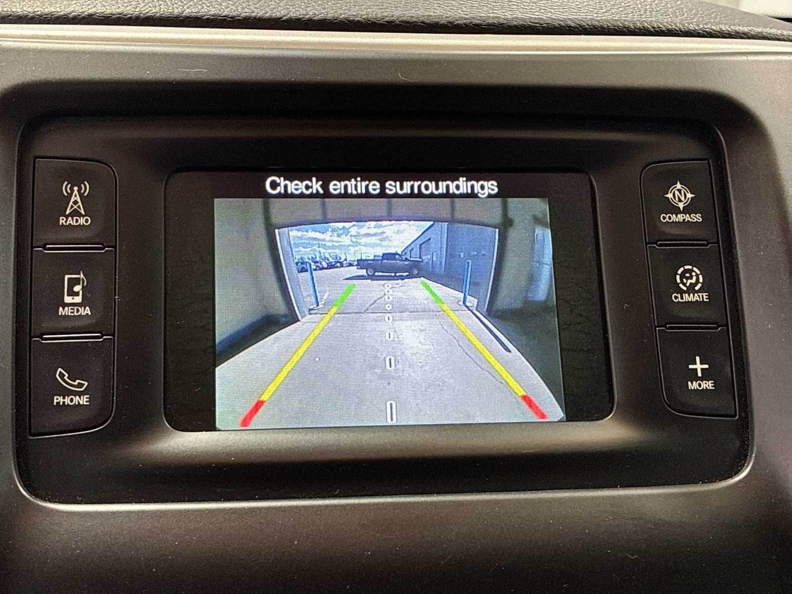 Thumbnail: 2015 Jeep Cherokee - 22