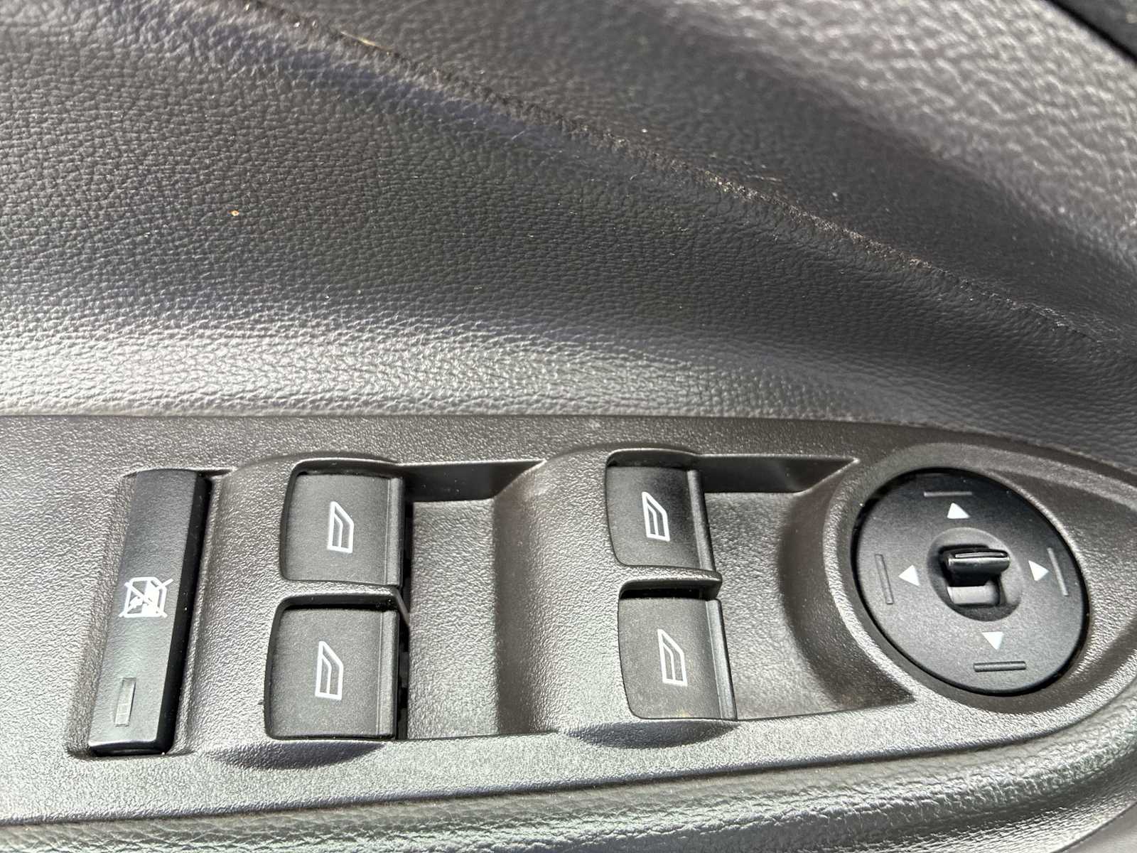 Thumbnail: 2018 Ford Escape - 15