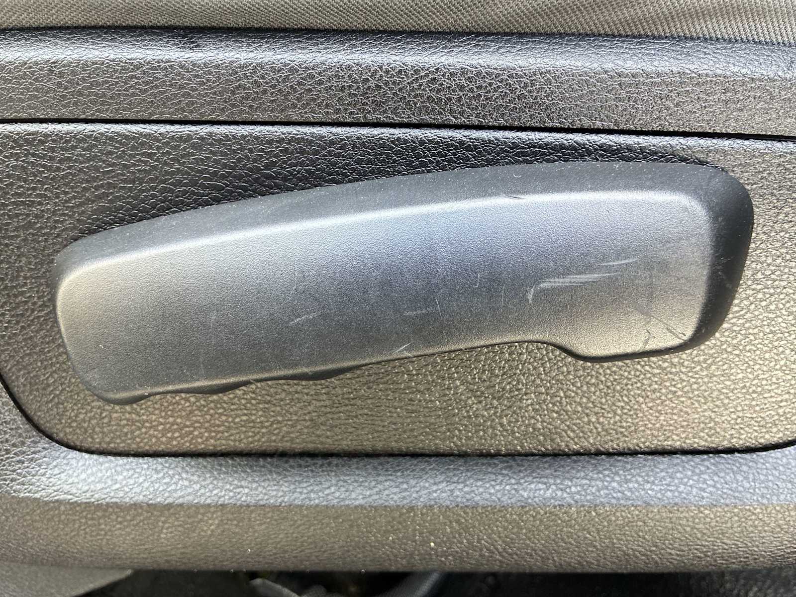 Thumbnail: 2019 RAM 1500 Classic - 14