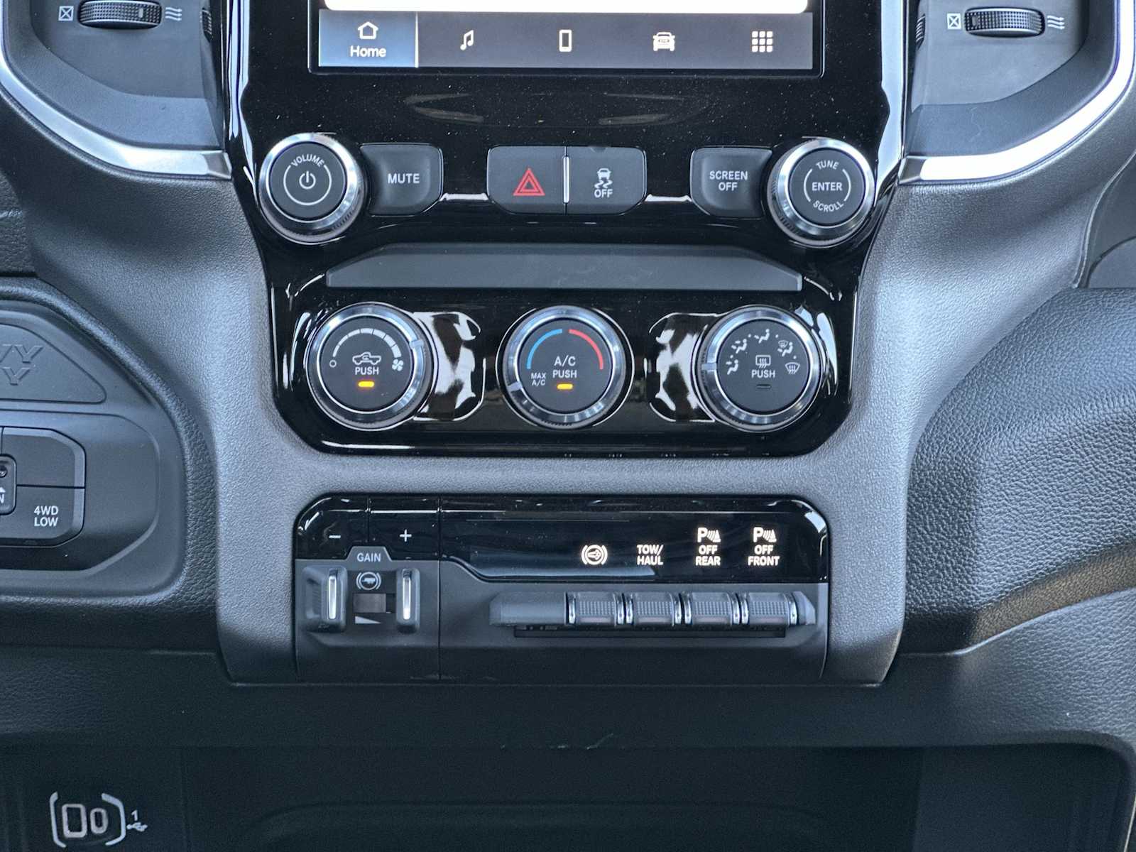 Thumbnail: 2025 RAM 2500 - 16