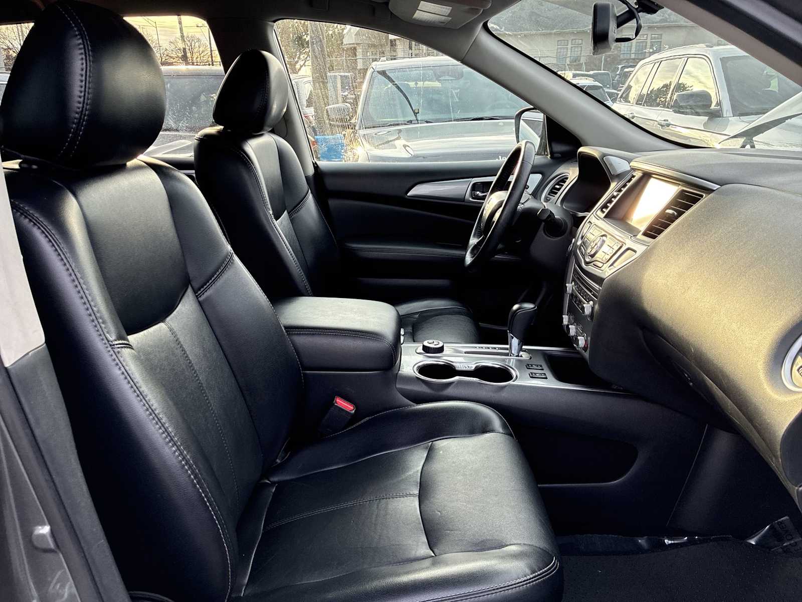 Thumbnail: 2020 Nissan Pathfinder - 26