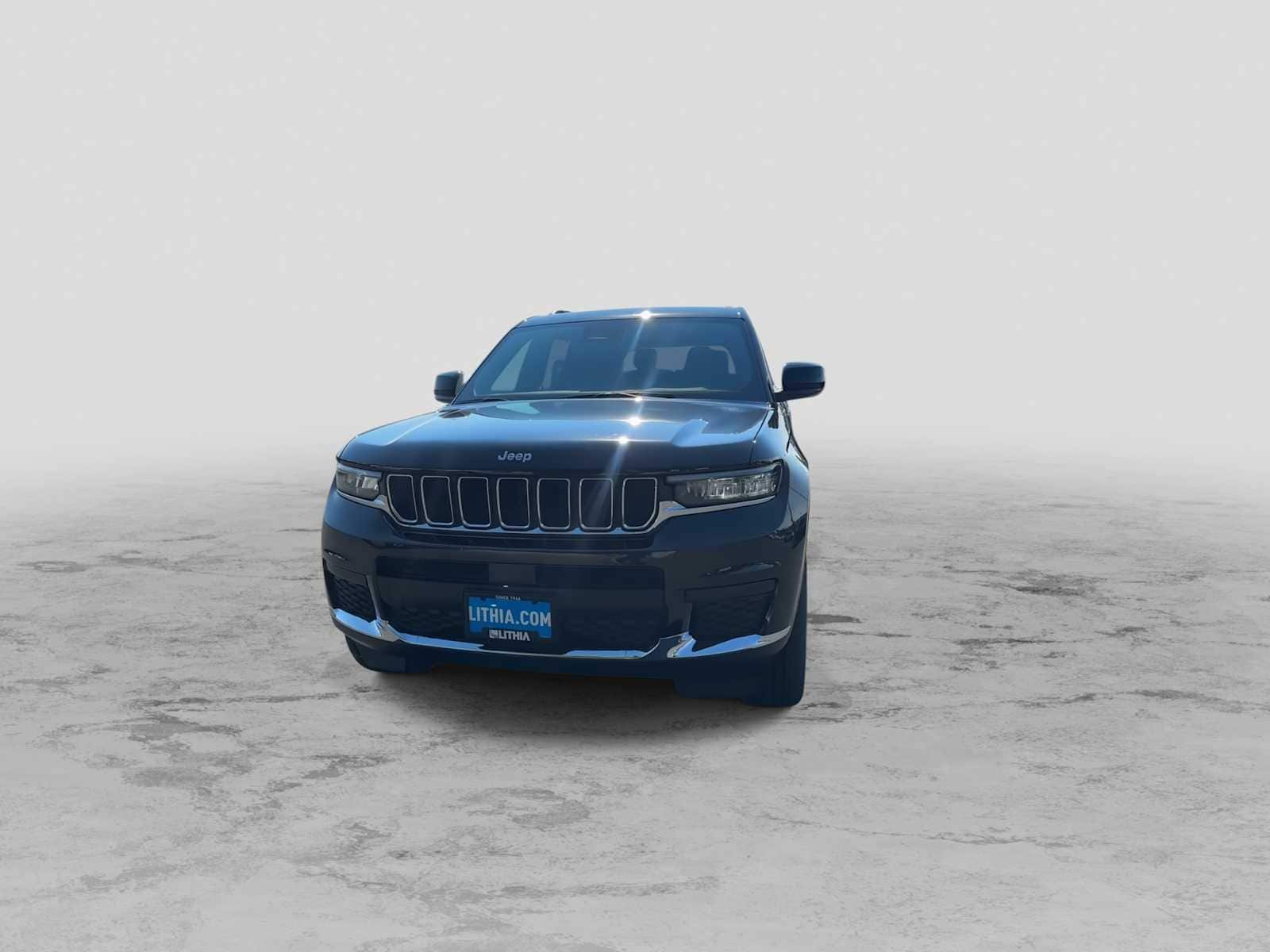 Thumbnail: 2025 Jeep Grand Cherokee - 3