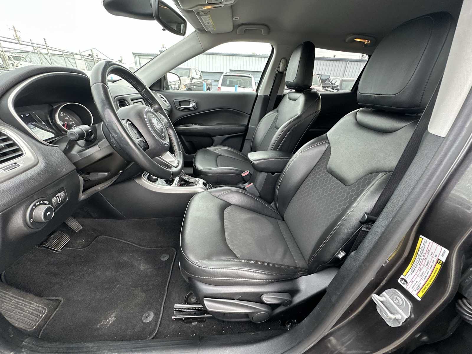 Thumbnail: 2018 Jeep Compass - 13