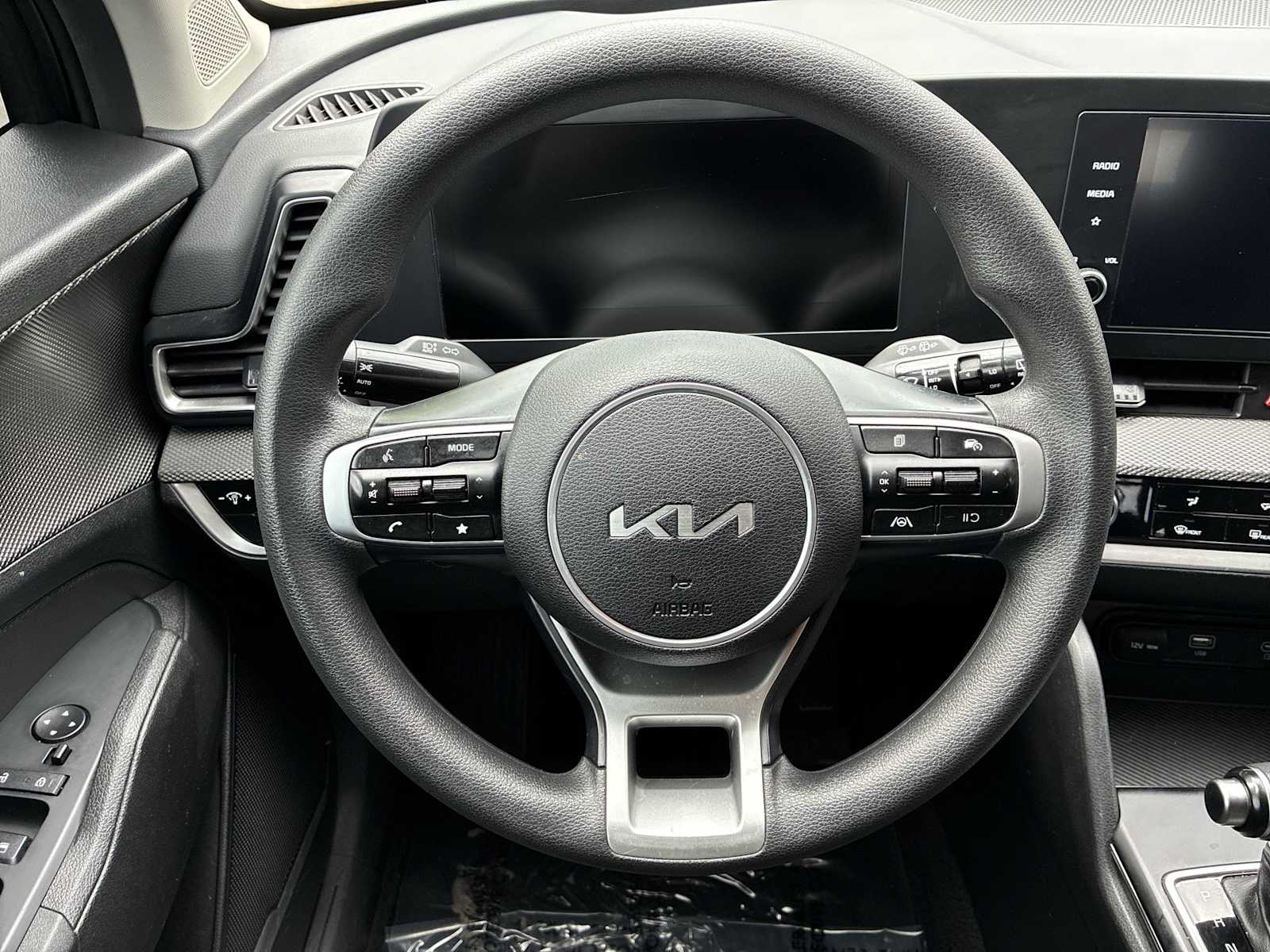 Thumbnail: 2023 Kia Sportage - 11