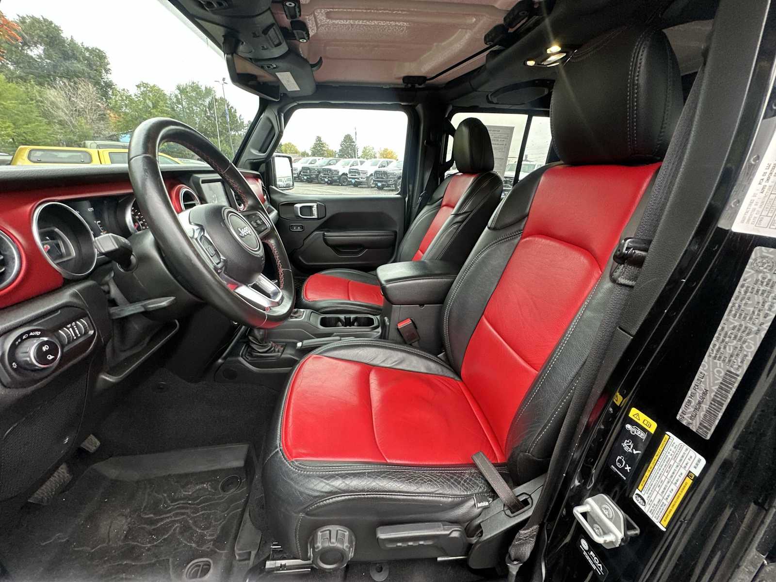 Thumbnail: 2021 Jeep Gladiator - 13