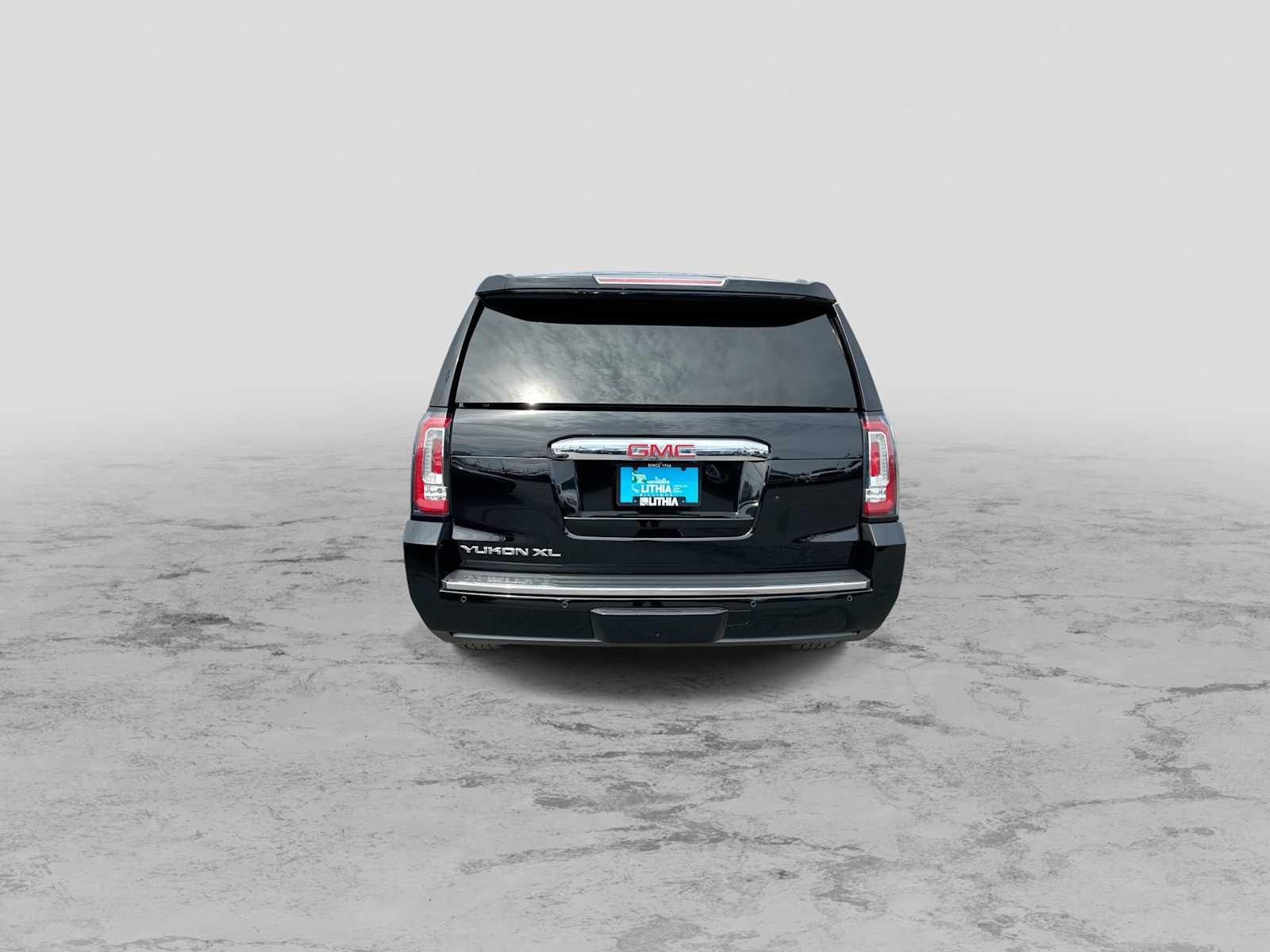 Thumbnail: 2018 GMC Yukon XL - 7