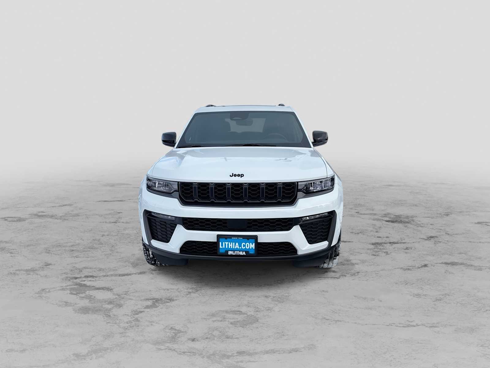 Thumbnail: 2026 Jeep Grand Cherokee - 3