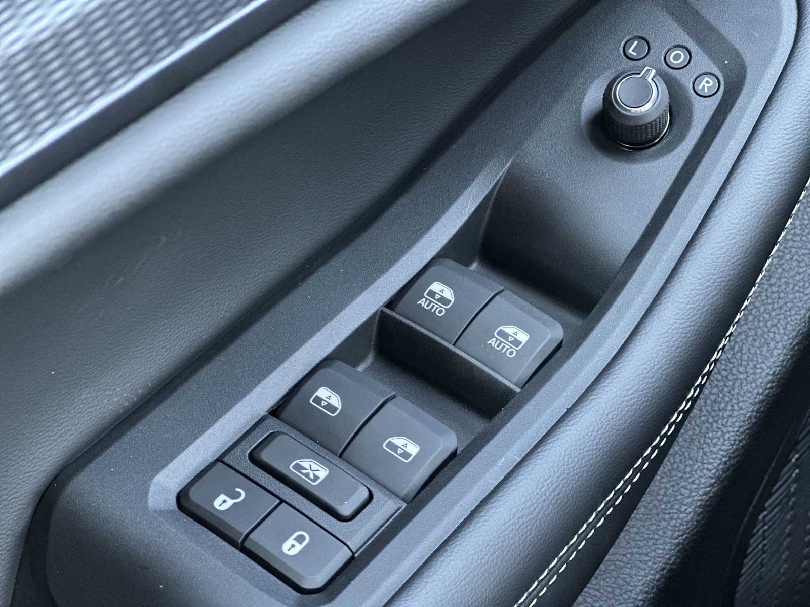 Thumbnail: 2025 Jeep Grand Cherokee - 15