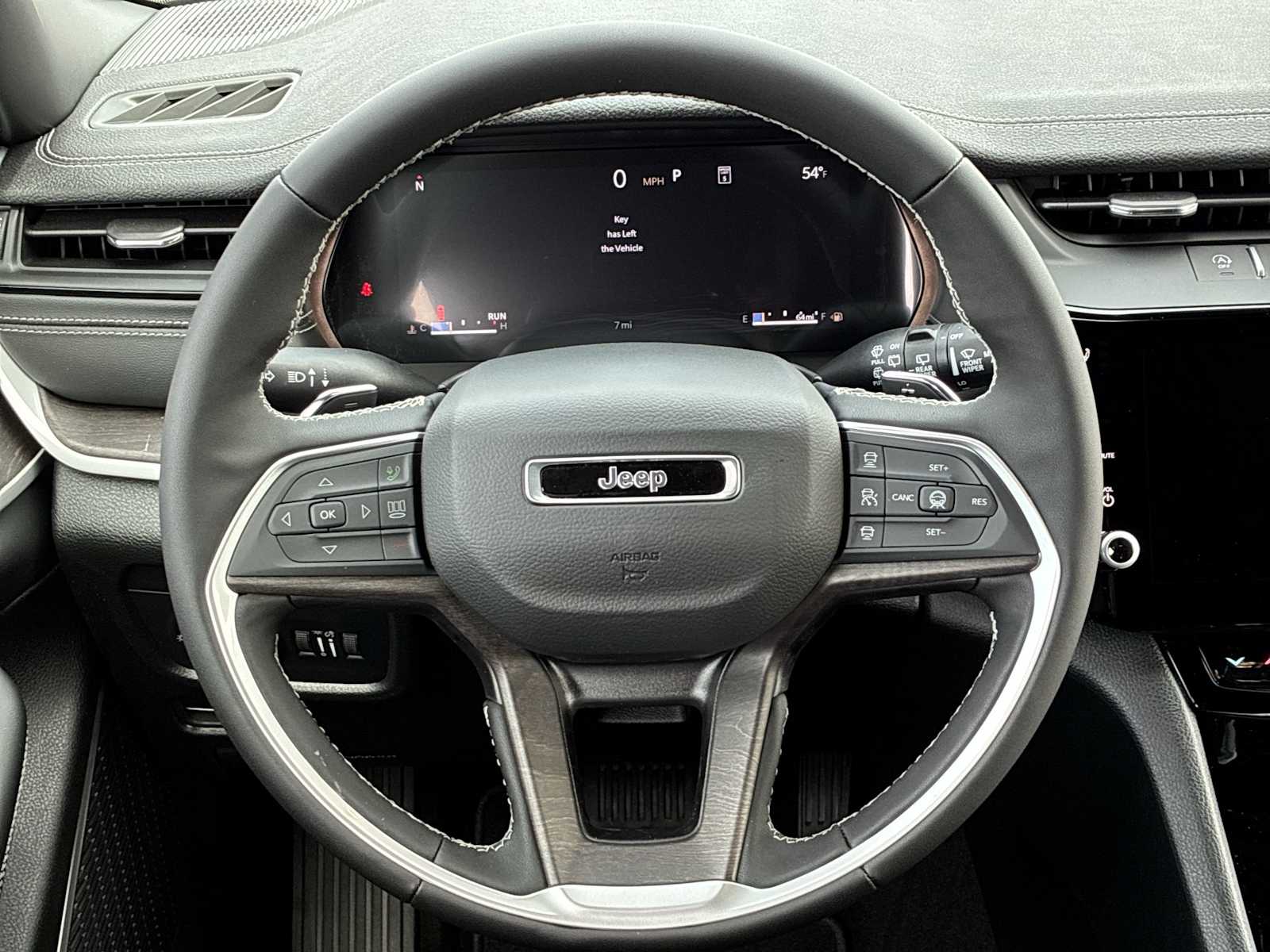 Thumbnail: 2026 Jeep Grand Cherokee - 11