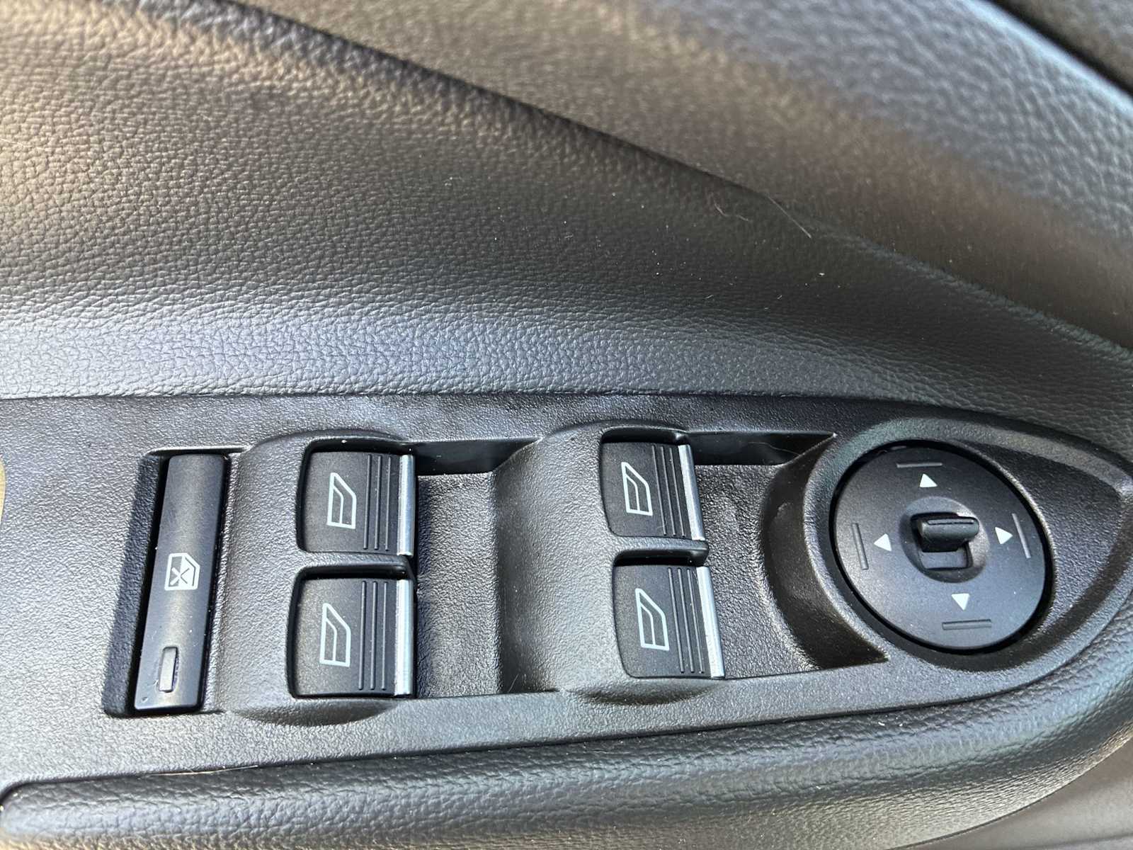 Thumbnail: 2017 Ford C-Max - 15
