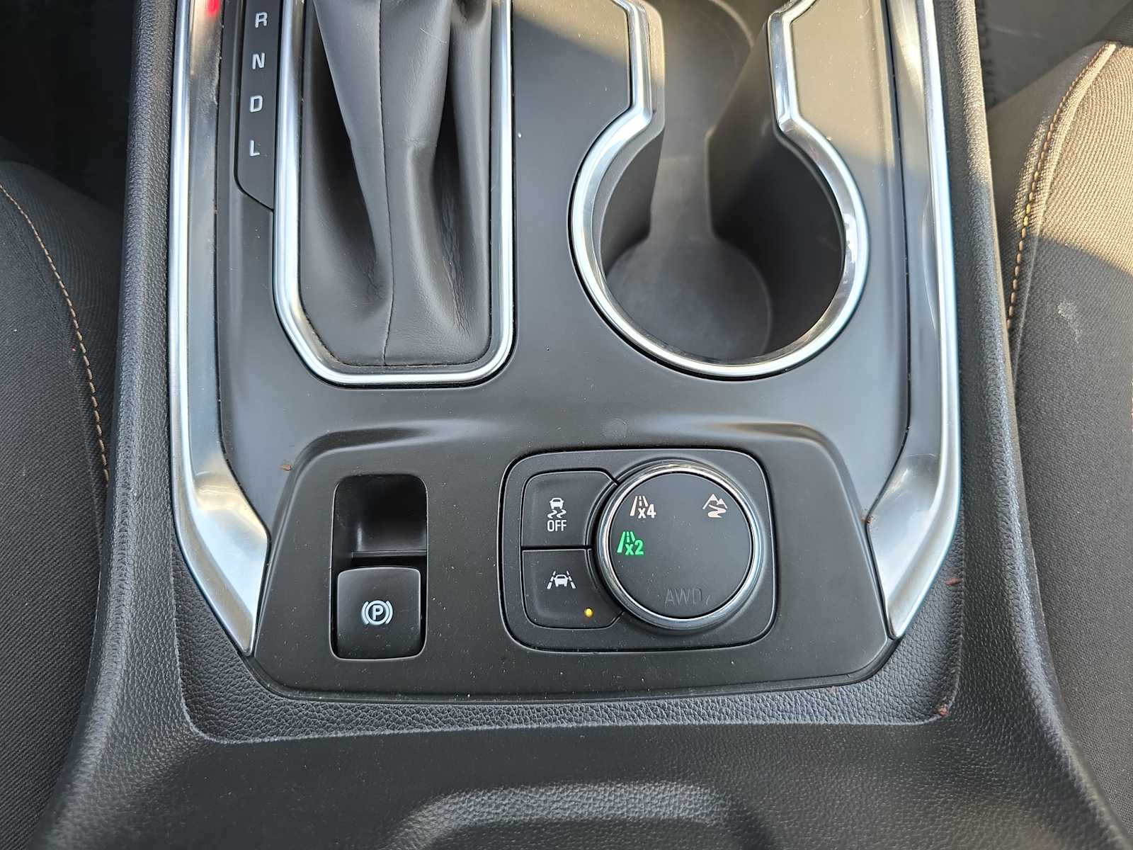 2021 Chevrolet Traverse LT 25