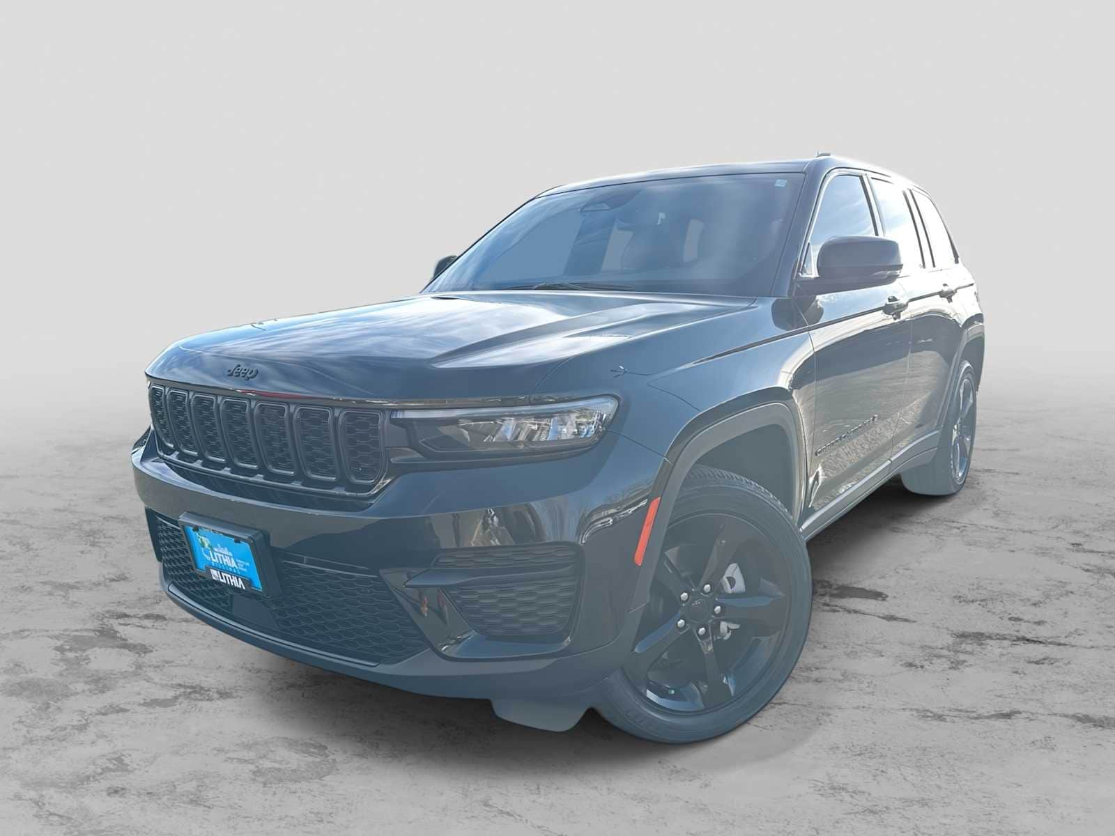 2023 Jeep Grand Cherokee Altitude's photo