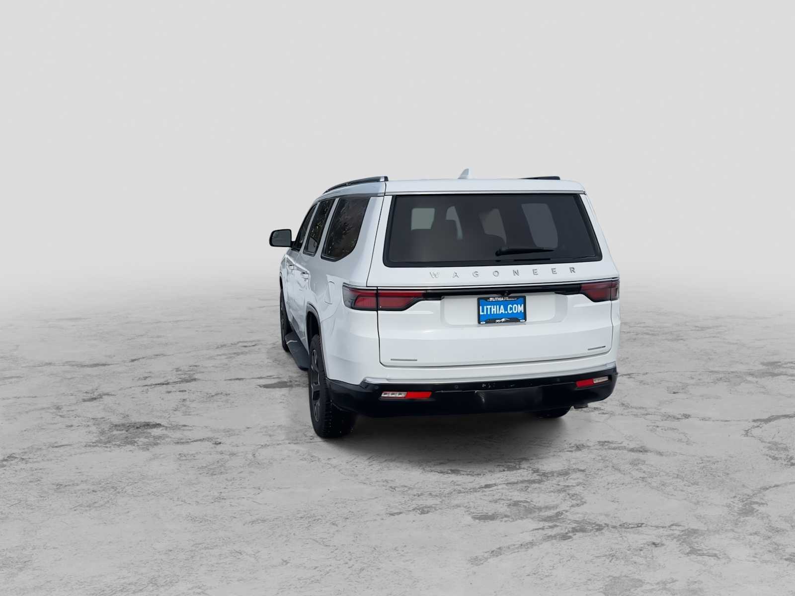 Thumbnail: 2023 Jeep Wagoneer - 7