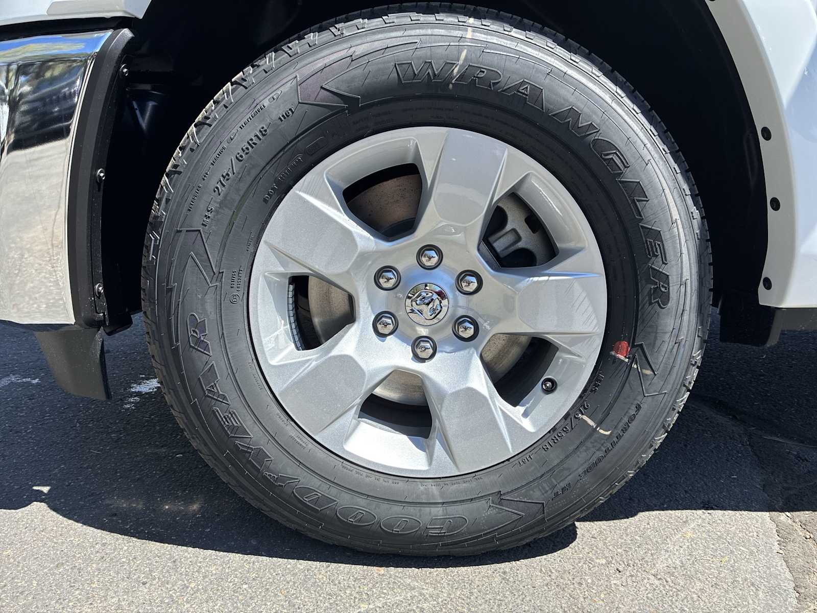 Thumbnail: 2026 RAM 1500 - 18