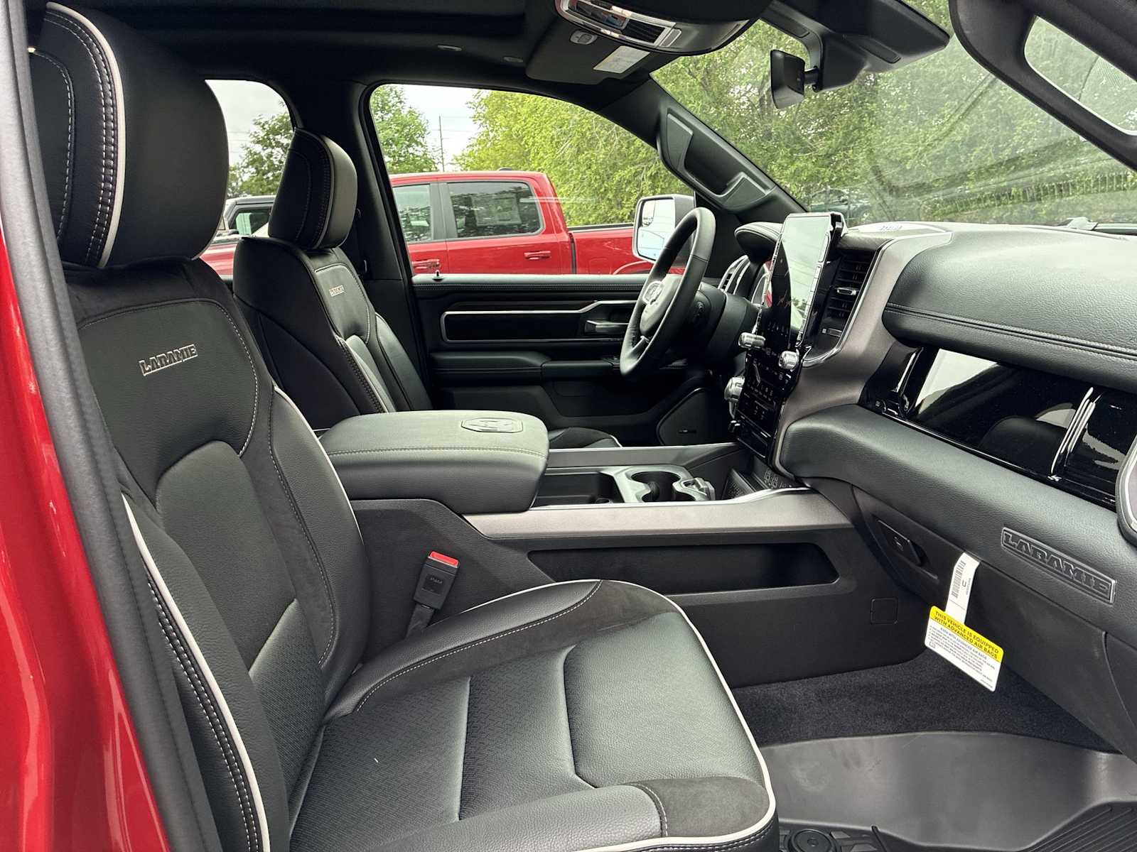Thumbnail: 2026 RAM 1500 - 26