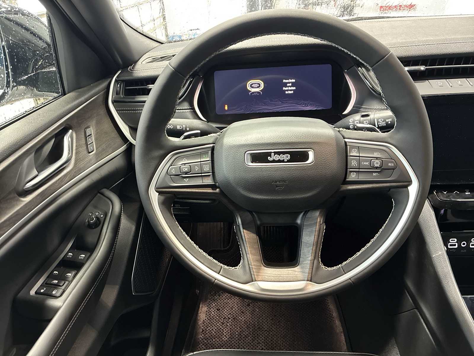 Thumbnail: 2026 Jeep Grand Cherokee - 11