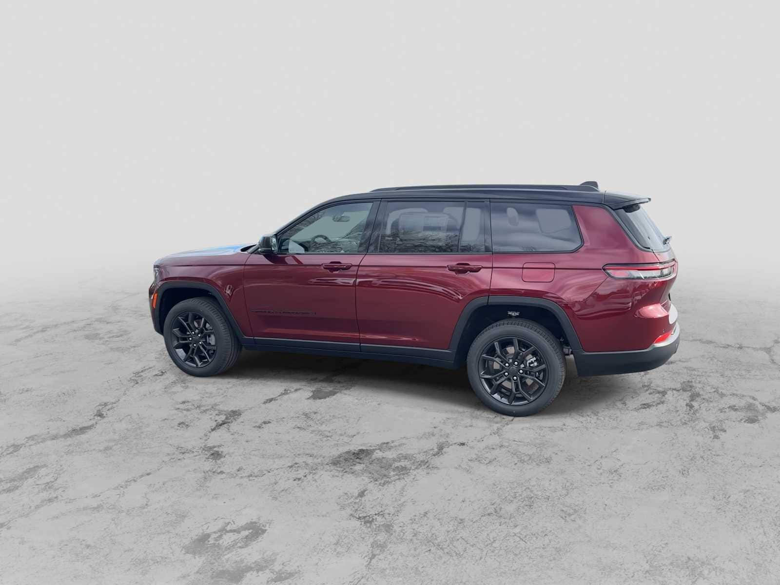 Thumbnail: 2025 Jeep Grand Cherokee - 5