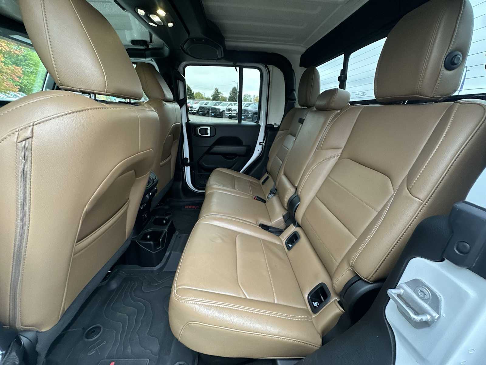 Thumbnail: 2020 Jeep Gladiator - 22