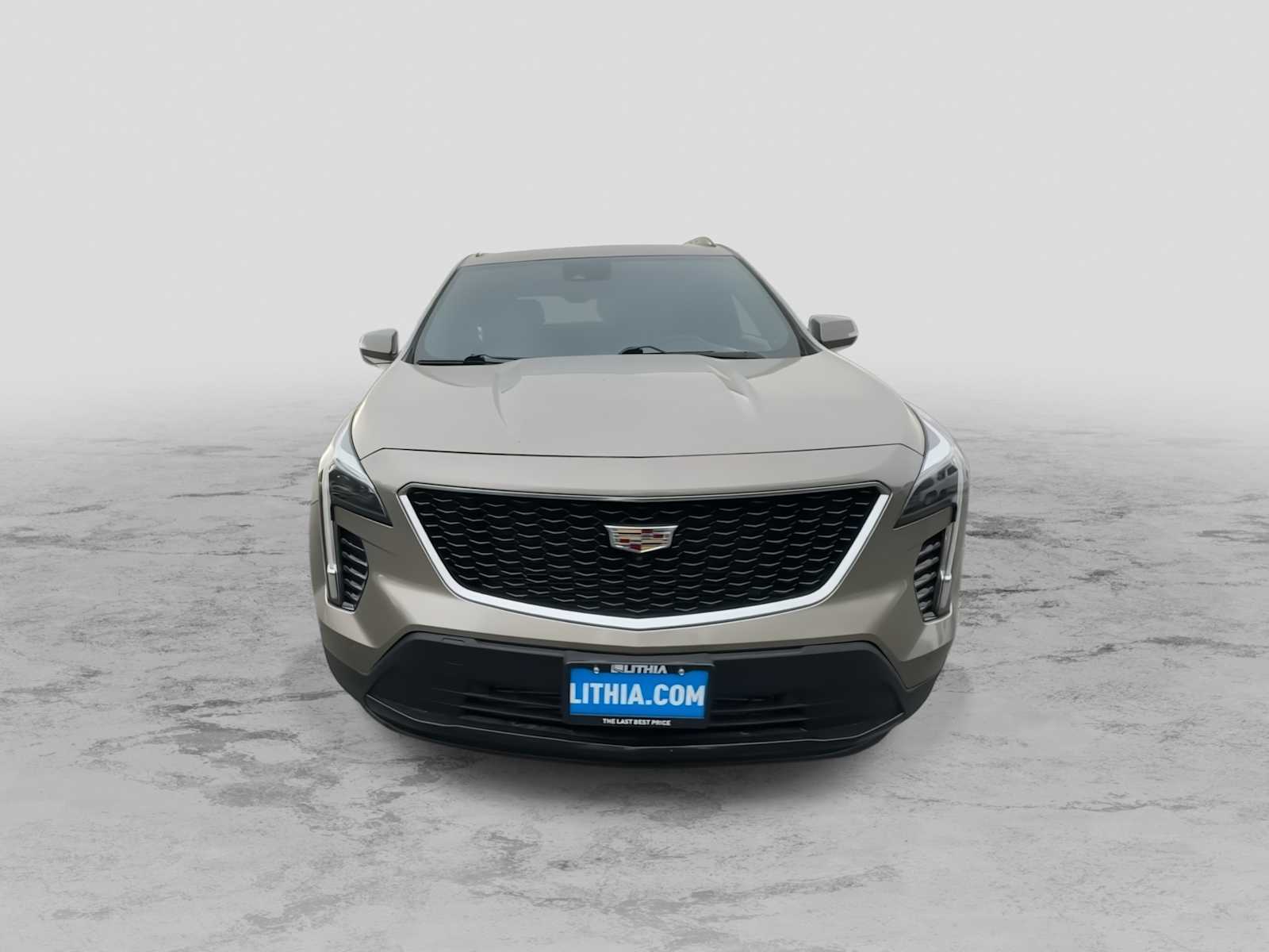 Thumbnail: 2022 Cadillac XT4 - 3