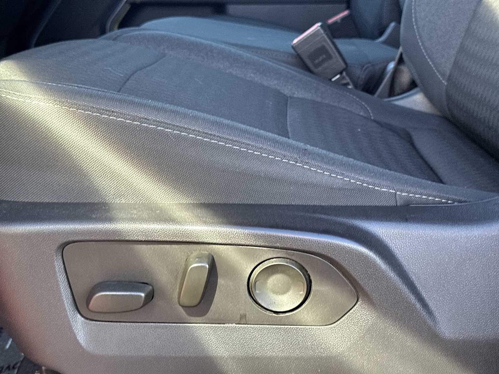 Thumbnail: 2023 Chevrolet Silverado 1500 - 14