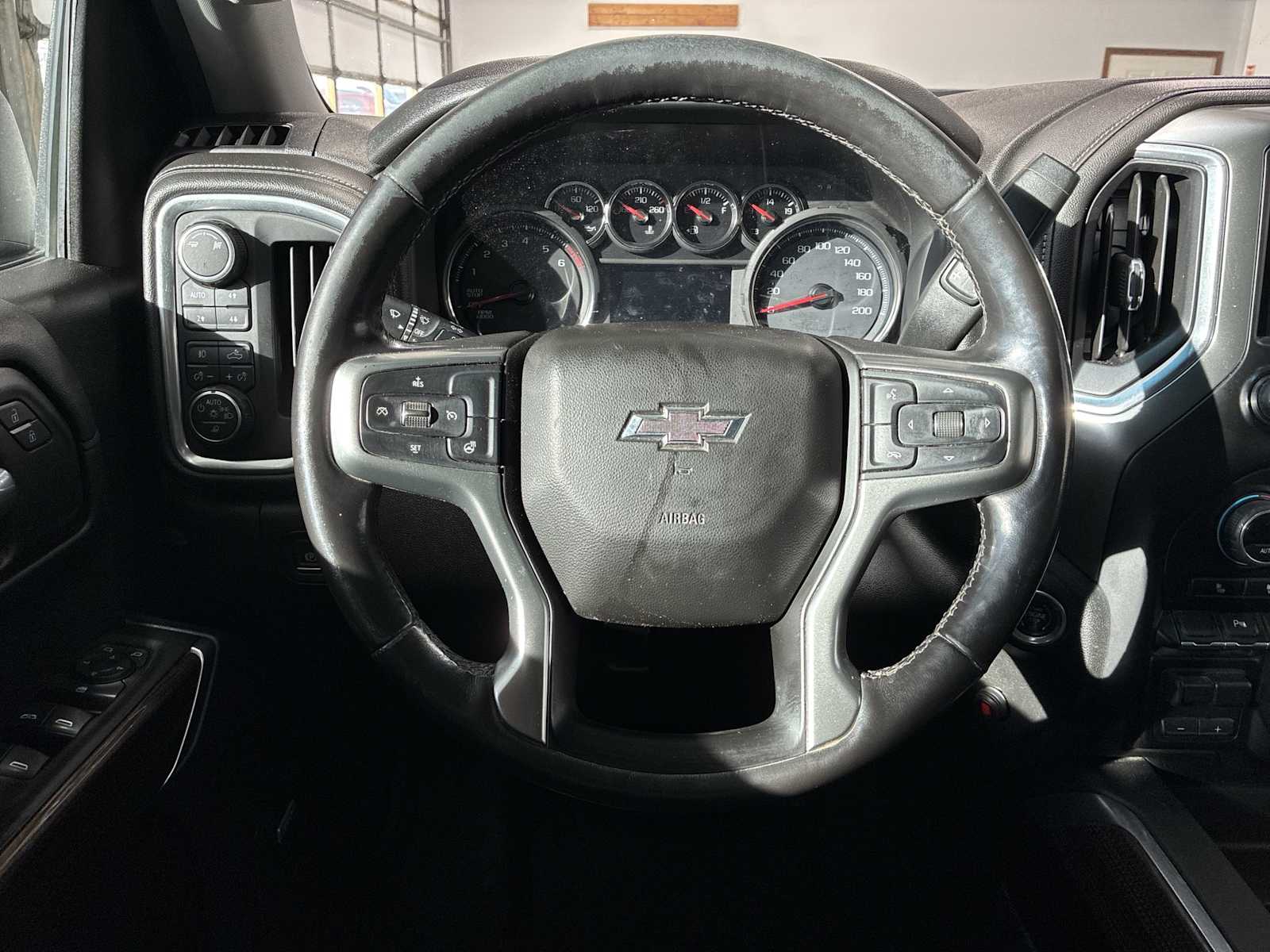 Thumbnail: 2019 Chevrolet Silverado 1500 - 11